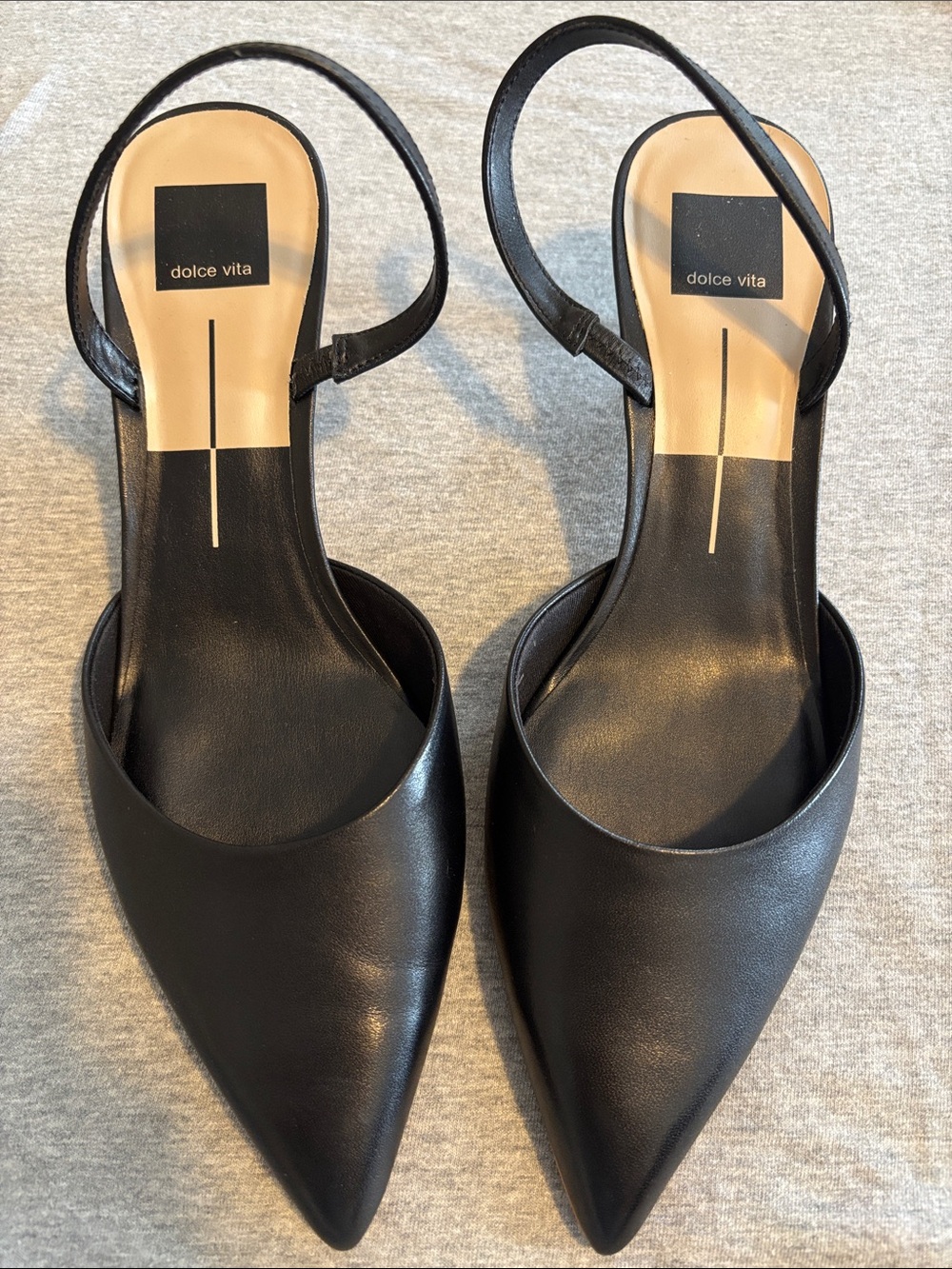Dolce Vita Corsa Heels. Black Pointed Slingback Flats with Neutral Insole